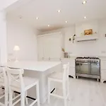 Maison 24 Nyaraló *