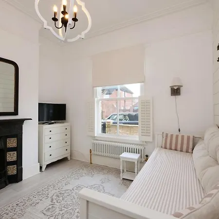 Maison 24 * York