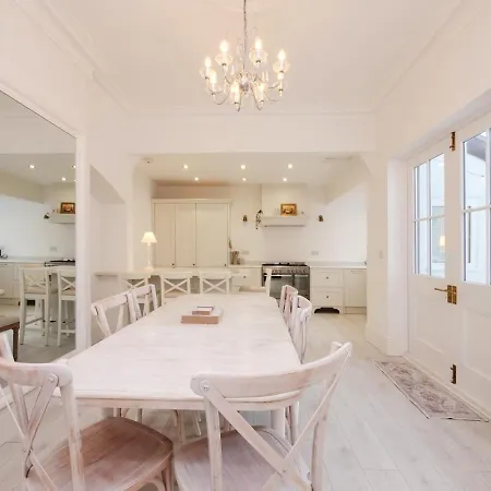 Maison 24 *