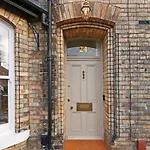 Maison 24 * York
