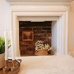 Maison 24 * York