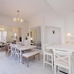 Maison 24 *